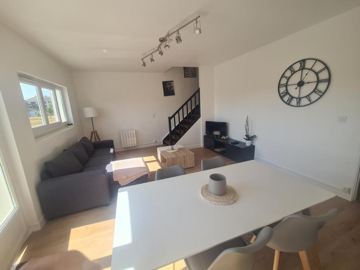 Duplex Familial Proche Gare Et Hyper Centre Ville Villepreux Екстериор снимка